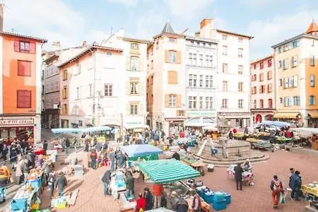 Le Paradis Cache Le Puy-en-Velay Buitenkant foto